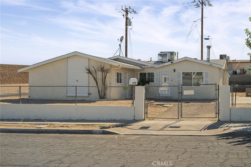 1232 E Elizabeth, Barstow, CA 92311 Front View