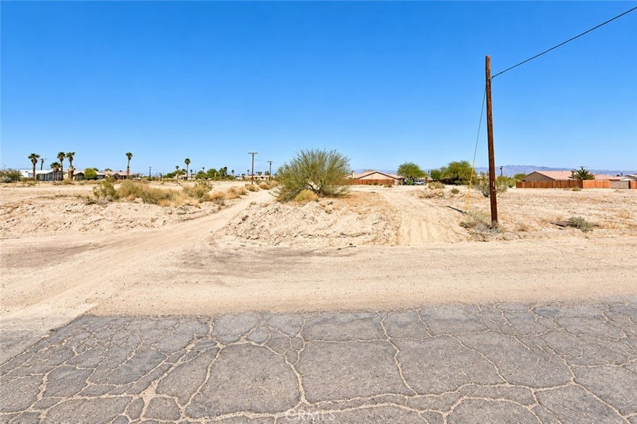 Property photo for 0 Cerritos Ave, Thermal, CA