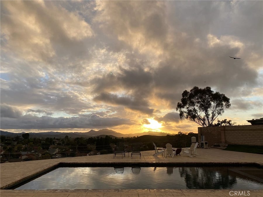 Property photo for 1329 Corte De Primavera, Thousand Oaks, CA