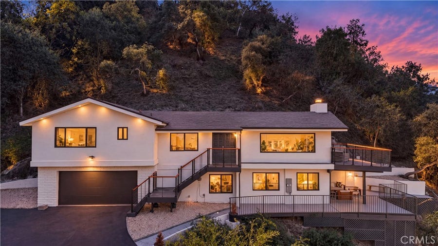 Property photo for 981 Glen Oaks Boulevard, Pasadena, CA