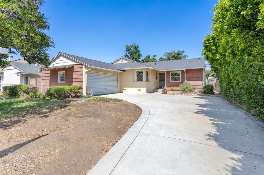 Property photo for 10436 Columbus Avenue, San Fernando, CA