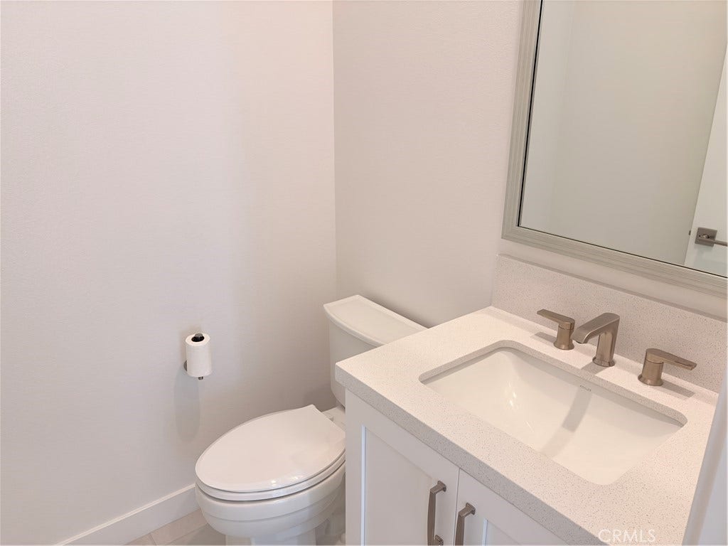 348 Plume Way, Montebello, CA 90640 Half bathroom downstair