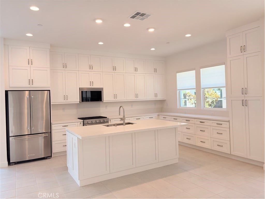348 Plume Way, Montebello, CA 90640 Kitchen area with island
