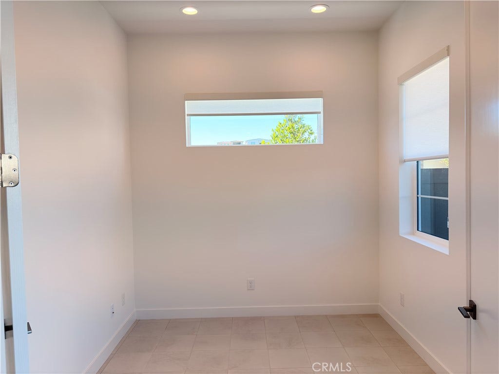 348 Plume Way, Montebello, CA 90640 Office/study room on the first floor