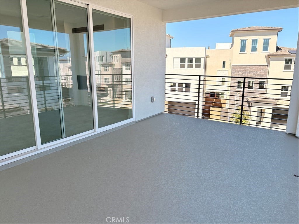 348 Plume Way, Montebello, CA 90640 Huge and open space on the third floor balcony perfect to retreat