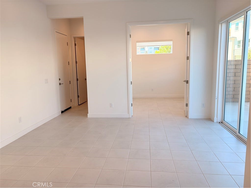 348 Plume Way, Montebello, CA 90640 Dining area & door to the garage