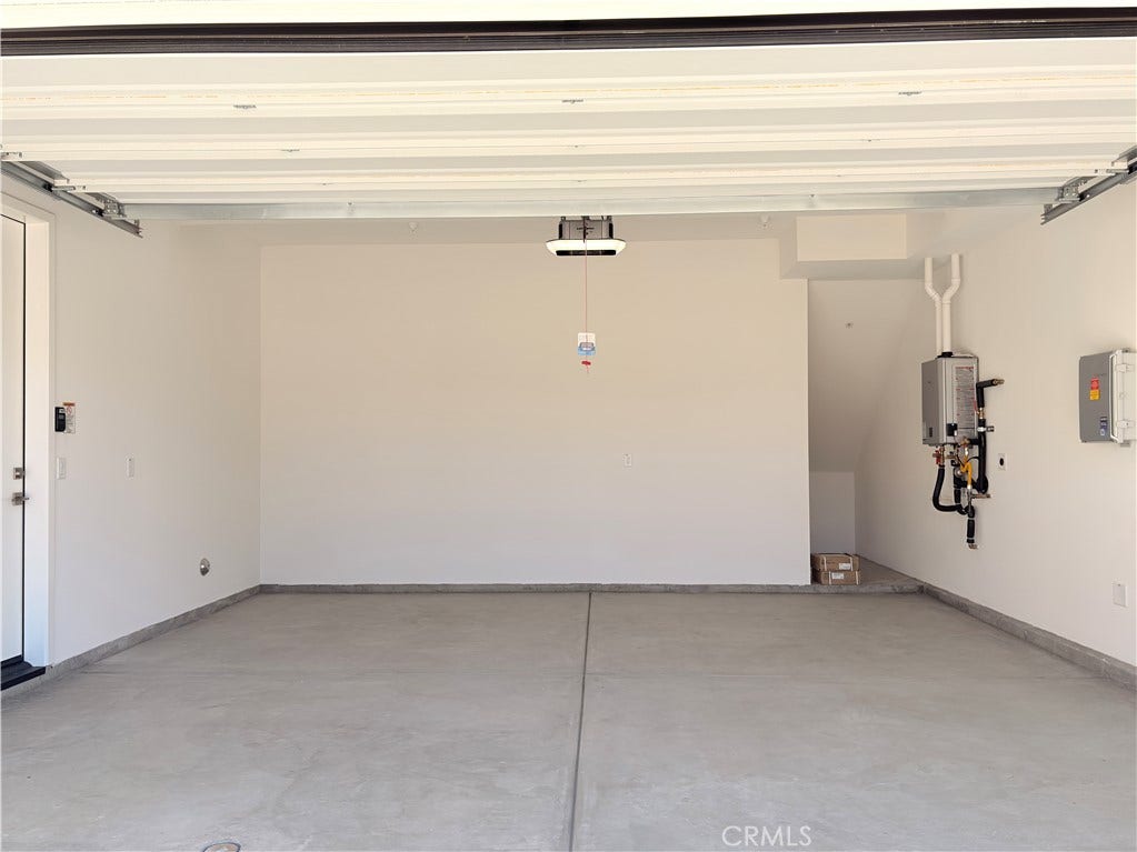 348 Plume Way, Montebello, CA 90640 2 cars garage