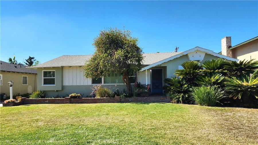 Property photo for 719 S Aldenville Avenue, Covina, CA