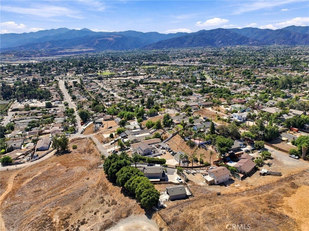 19015 Envoy, Corona, CA 92881