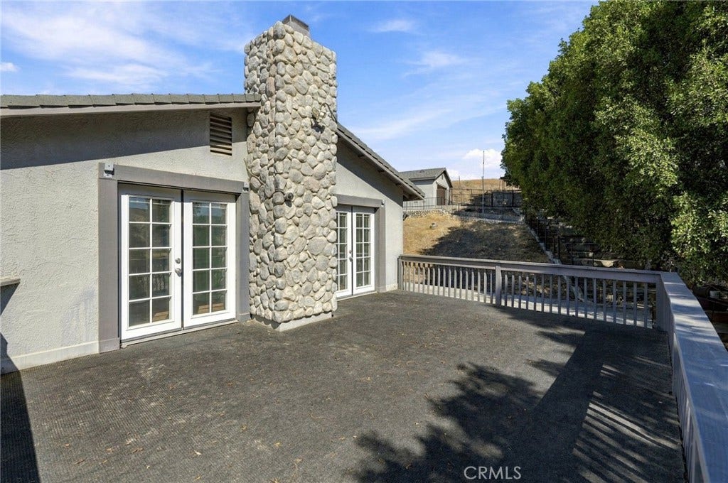 19015 Envoy, Corona, CA 92881