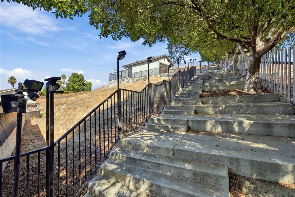 19015 Envoy, Corona, CA 92881