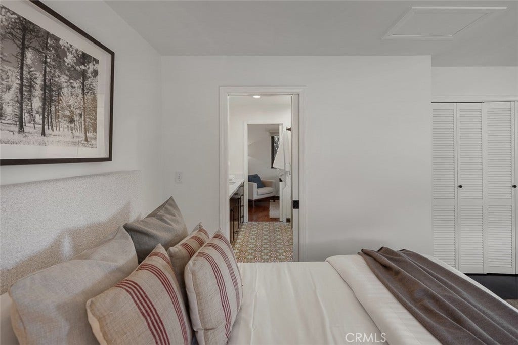2098 Roosevelt, Altadena, CA 91001