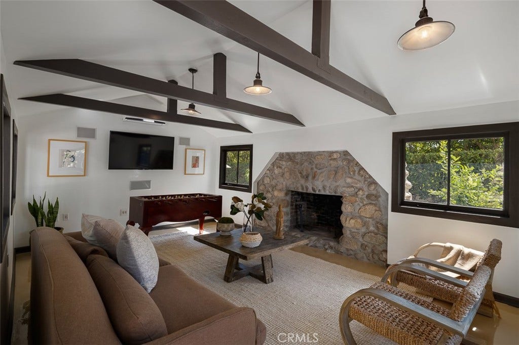 2098 Roosevelt, Altadena, CA 91001