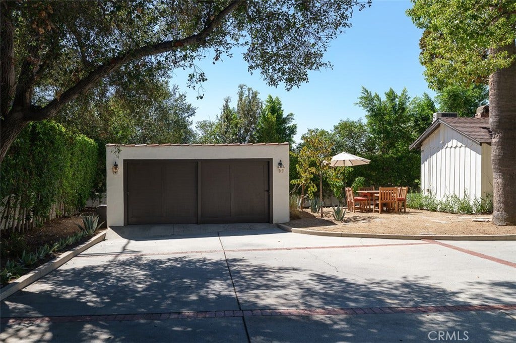 2098 Roosevelt, Altadena, CA 91001
