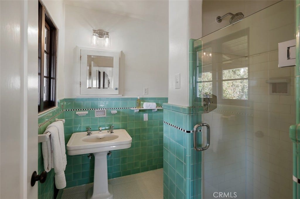 2098 Roosevelt, Altadena, CA 91001