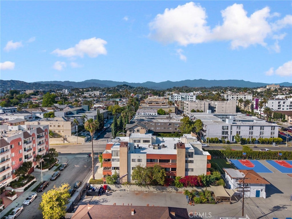 300 S Reno Street, #303, Los Angeles, CA 90057