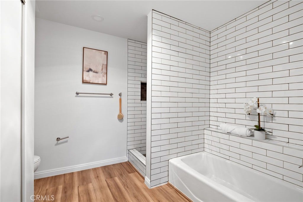 300 S Reno Street, #303, Los Angeles, CA 90057