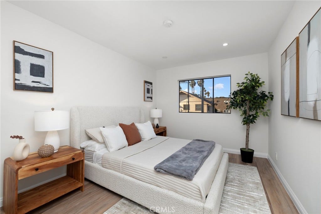 300 S Reno Street, #303, Los Angeles, CA 90057