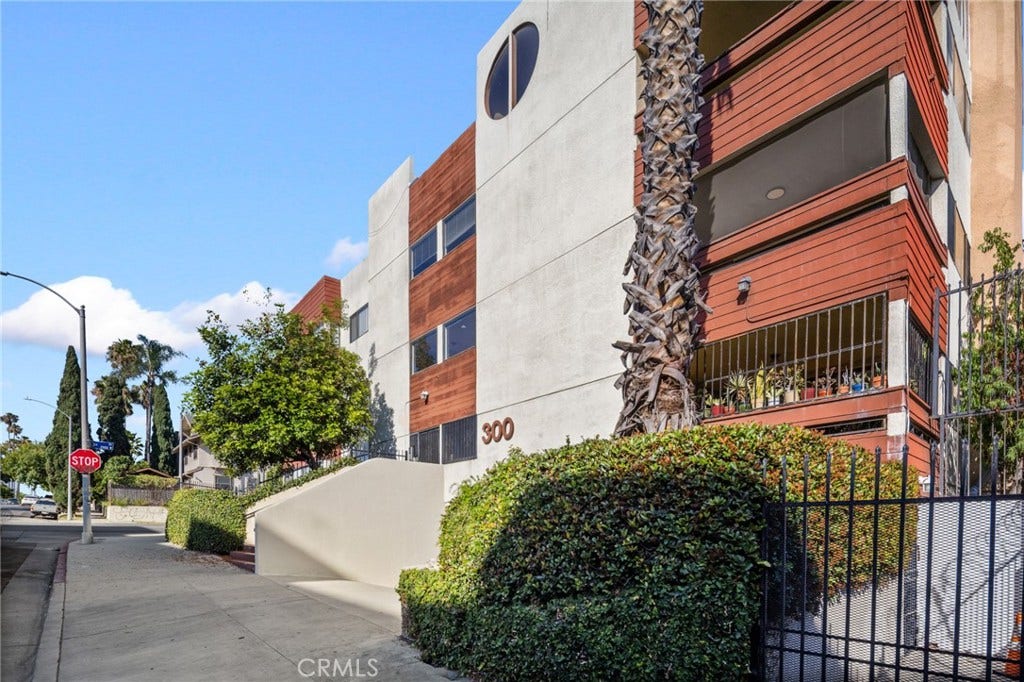 300 S Reno Street, #303, Los Angeles, CA 90057