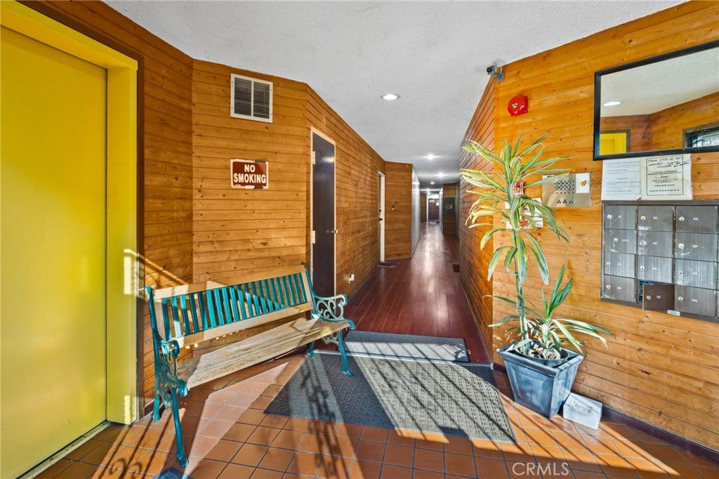 300 S Reno Street, #303, Los Angeles, CA 90057