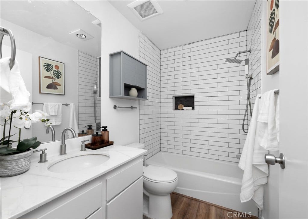 300 S Reno Street, #303, Los Angeles, CA 90057