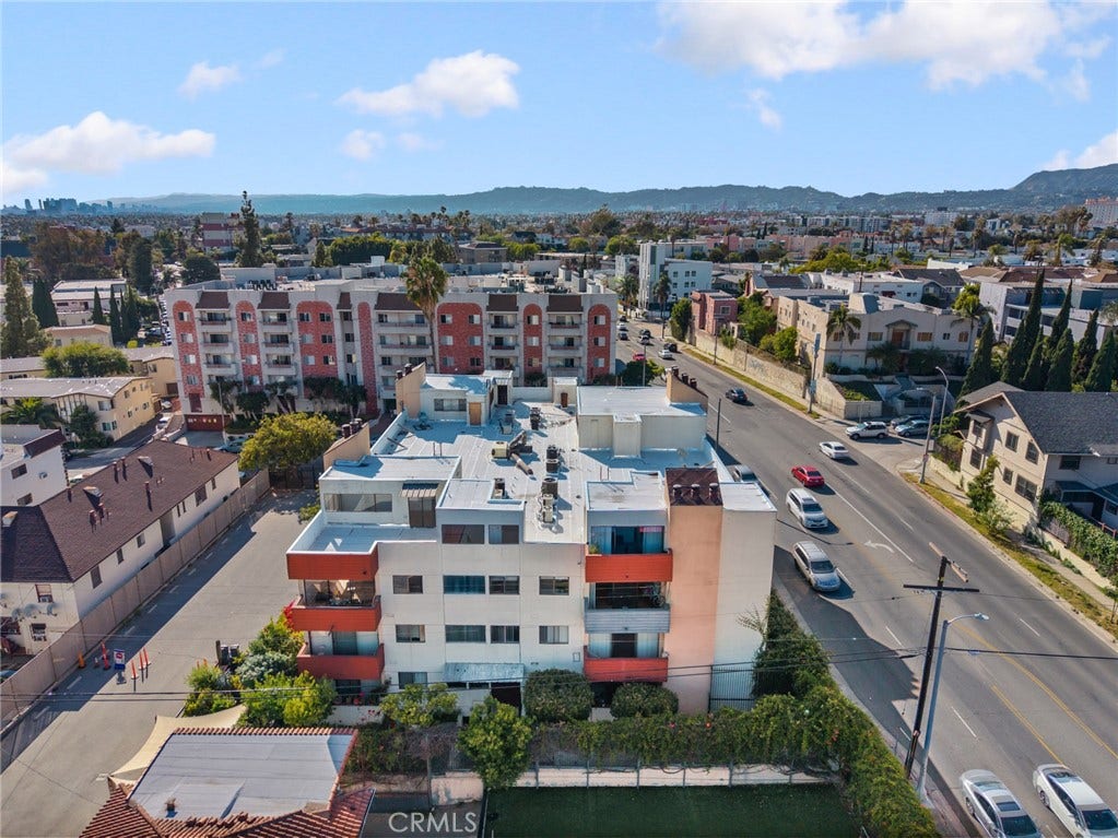 300 S Reno Street, #303, Los Angeles, CA 90057