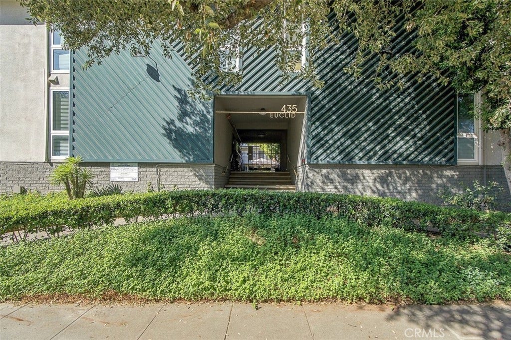435 N Euclid, Pasadena, CA 91101