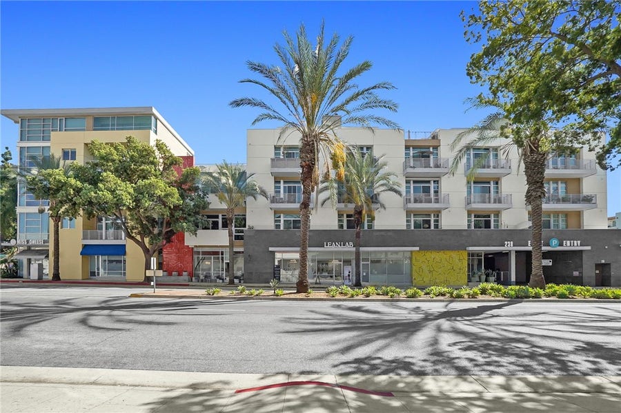 Property photo for 238 S Arroyo Pkwy, #203, Pasadena, CA