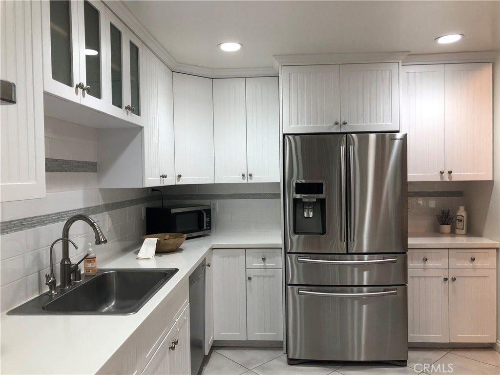 380 S Orange Grove Bl, #8, Pasadena, CA 91105 Custom-made kitchen
