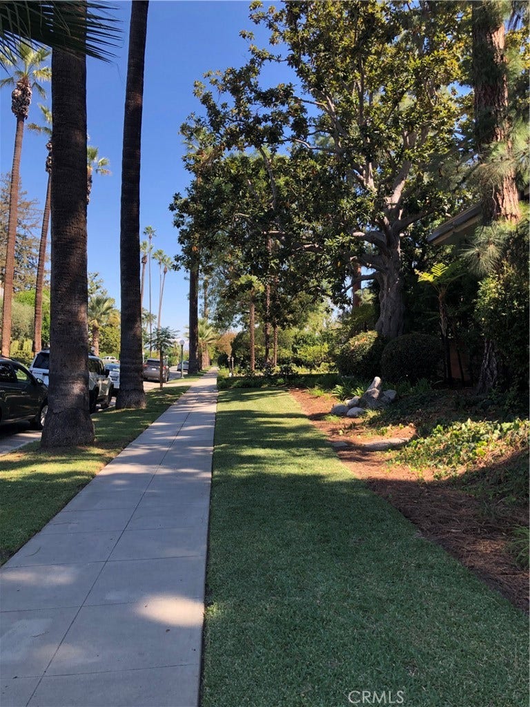 380 S Orange Grove Bl, #8, Pasadena, CA 91105 Waverly Side street
