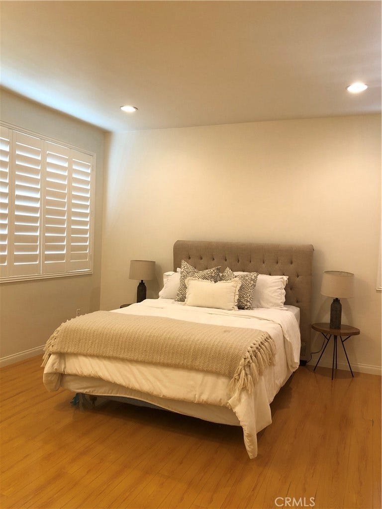 380 S Orange Grove Bl, #8, Pasadena, CA 91105 380 S Orange Grove Bl, #8, Pasadena, CA 91105