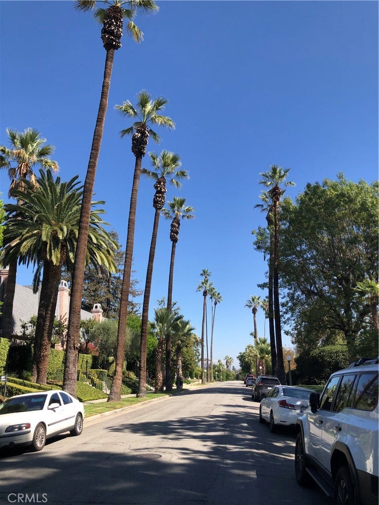 380 S Orange Grove Bl, #8, Pasadena, CA 91105 380 S Orange Grove Bl, #8, Pasadena, CA 91105