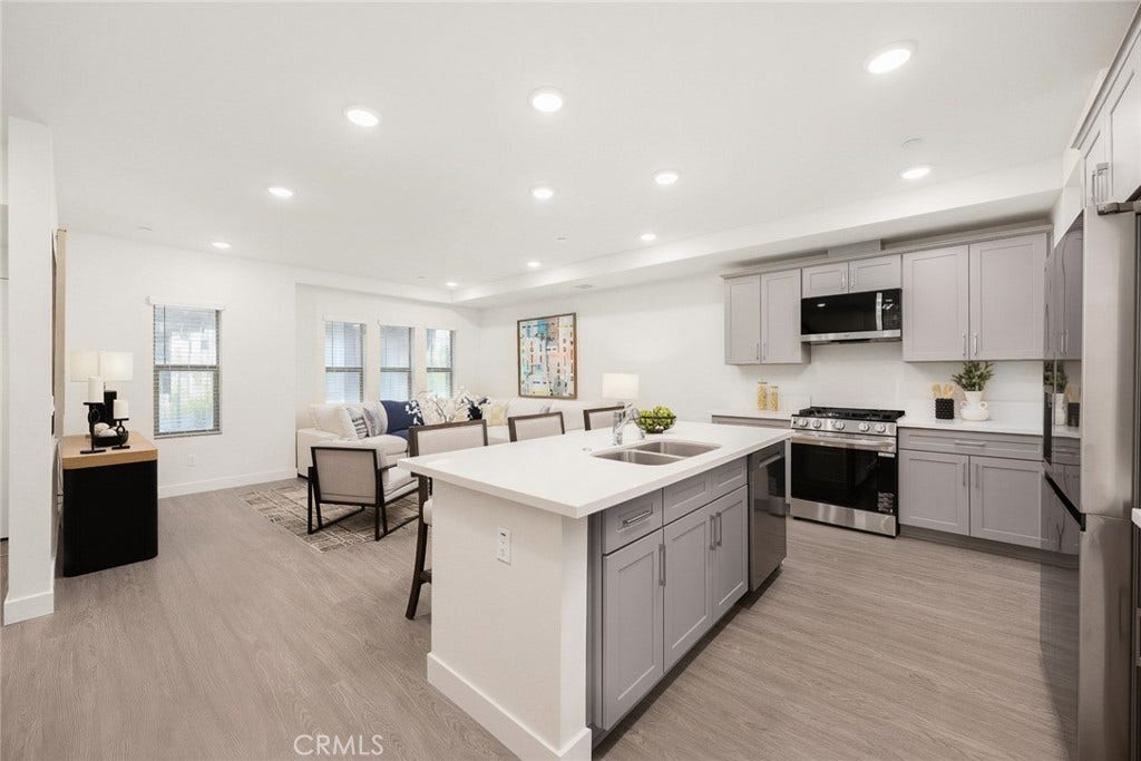 2461 1st Avenue, La Verne, CA 91750 2461 1st Avenue, La Verne, CA 91750