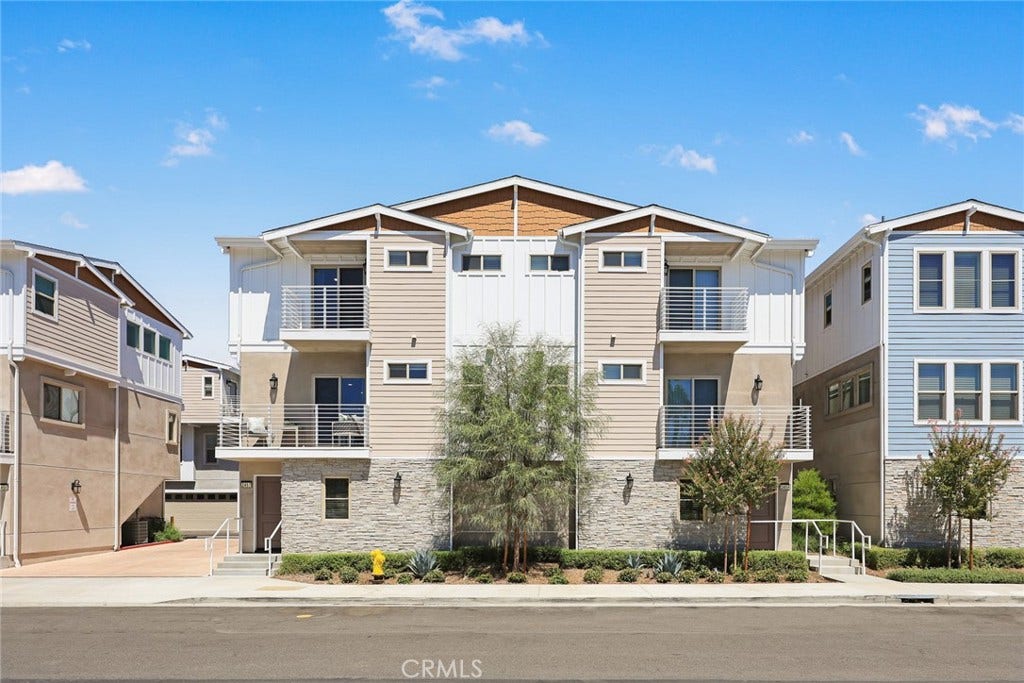 2461 1st Avenue, La Verne, CA 91750 2461 1st Avenue, La Verne, CA 91750