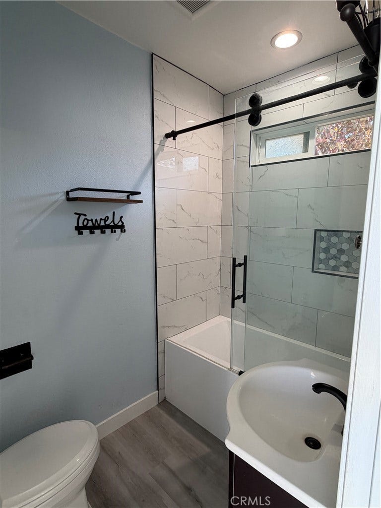 204 E I Street, Ontario, CA 91764 204 E I Street, Ontario, CA 91764