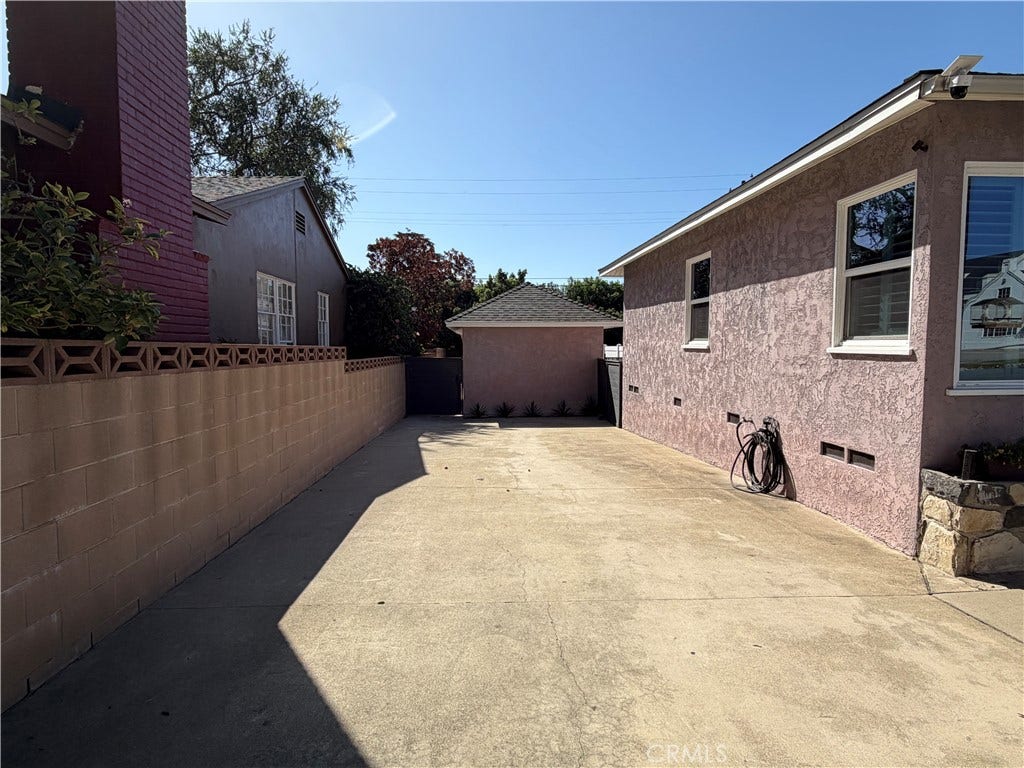 204 E I Street, Ontario, CA 91764 204 E I Street, Ontario, CA 91764