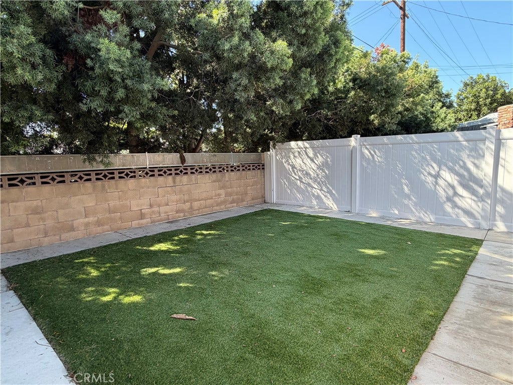 204 E I Street, Ontario, CA 91764 204 E I Street, Ontario, CA 91764