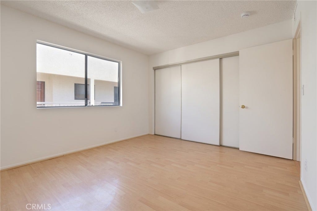 814 E Windsor Road, #208, Glendale, CA 91205 814 E Windsor Road, #208, Glendale, CA 91205
