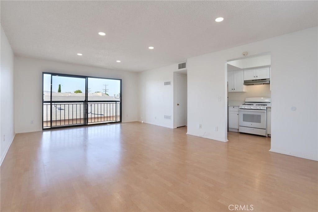 814 E Windsor Road, #208, Glendale, CA 91205 814 E Windsor Road, #208, Glendale, CA 91205