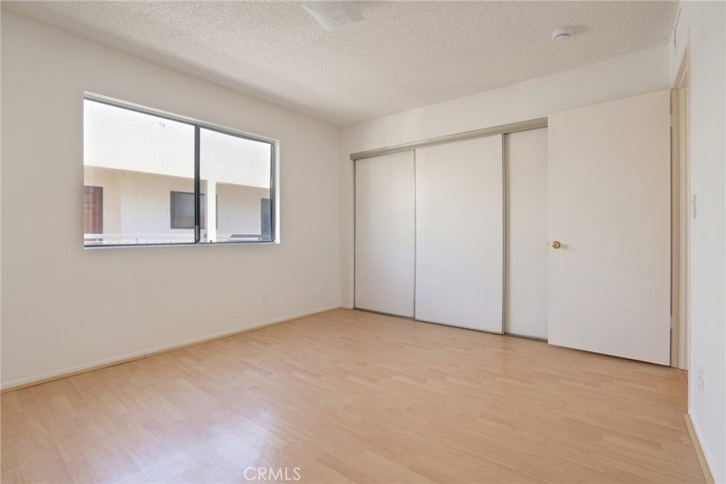814 E Windsor Road, #208, Glendale, CA 91205 814 E Windsor Road, #208, Glendale, CA 91205