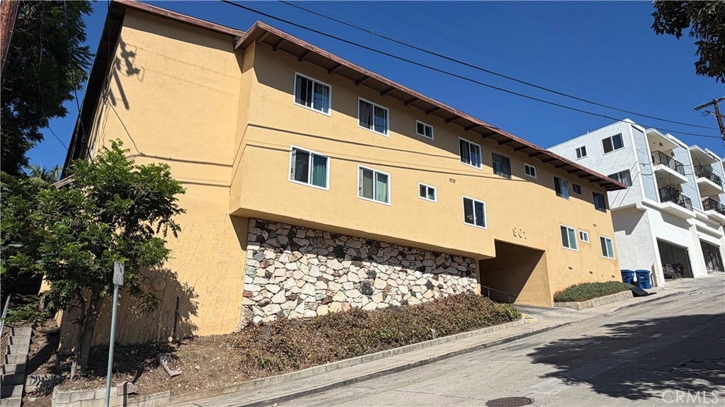 901 Kodak Drive, #1, Los Angeles, CA 90026 901 Kodak Drive, #1, Los Angeles, CA 90026