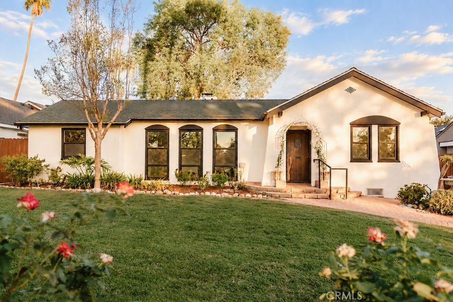 Property photo for 1080 S Los Robles, Pasadena, CA