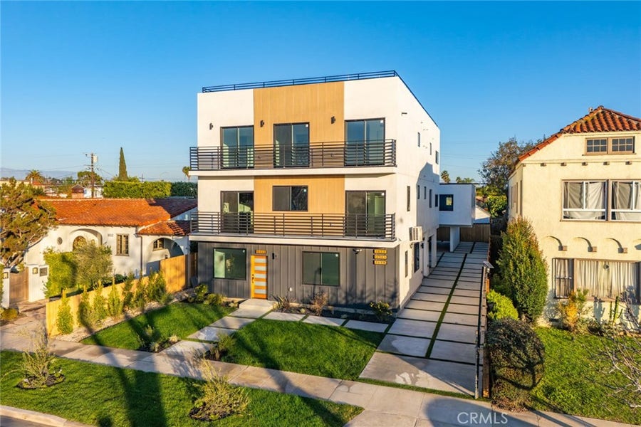Property photo for 1658 S Hayworth Avenue, Los Angeles, CA