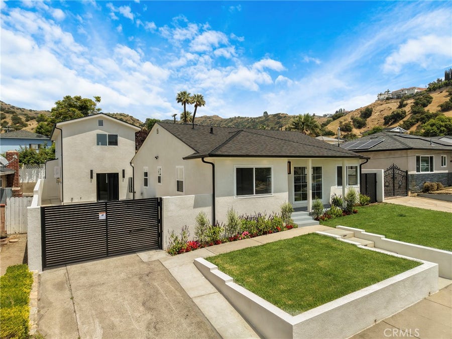 Property photo for 8330 Outland View Drive, Sun Valley, CA