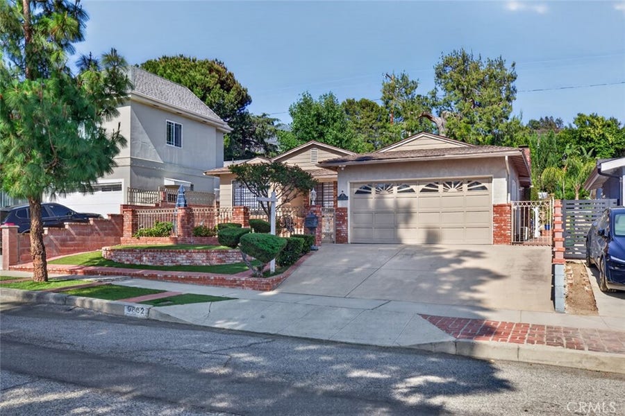 Property photo for 9862 Cabanas, Tujunga, CA