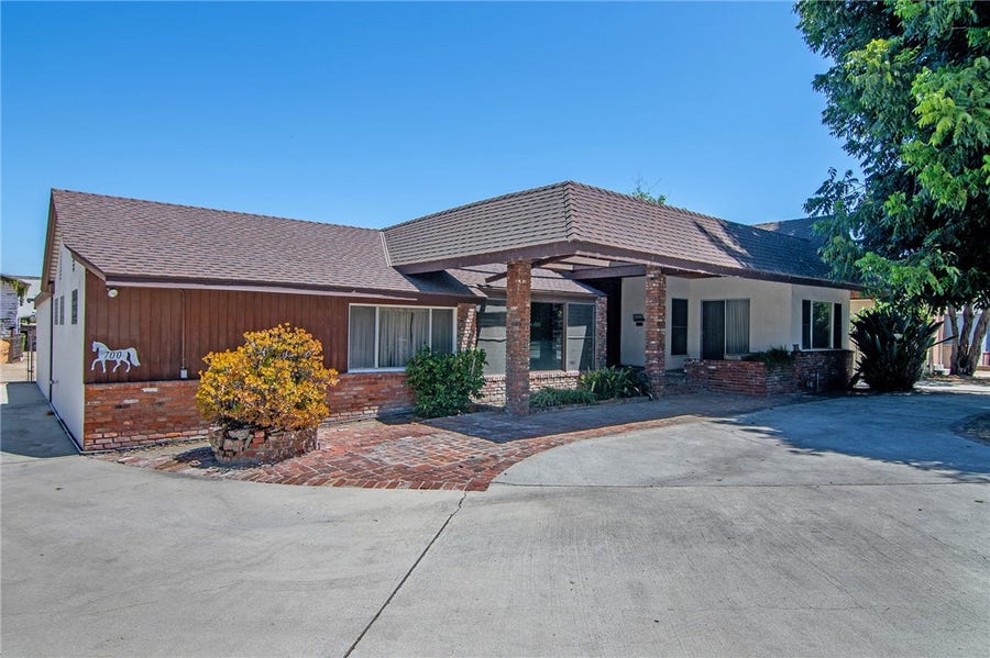 Property photo for 700 S Mariposa Street, Burbank, CA