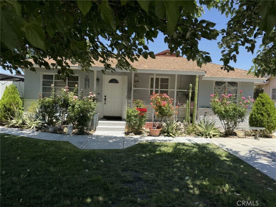 Property photo for 1235 W Ivesbrook, Lancaster, CA