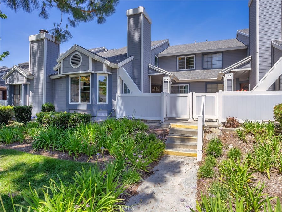 Property photo for 242 Spruce Court, Azusa, CA