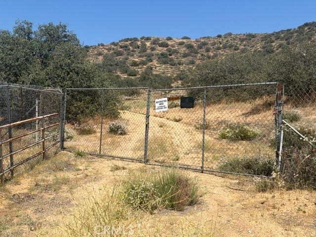 Property photo for 1 Shannon Valley Road, Acton, CA