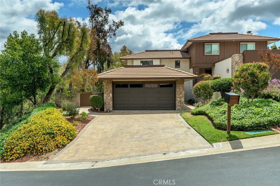 Property photo for 720 Starlight Heights, La Canada Flintridge, CA